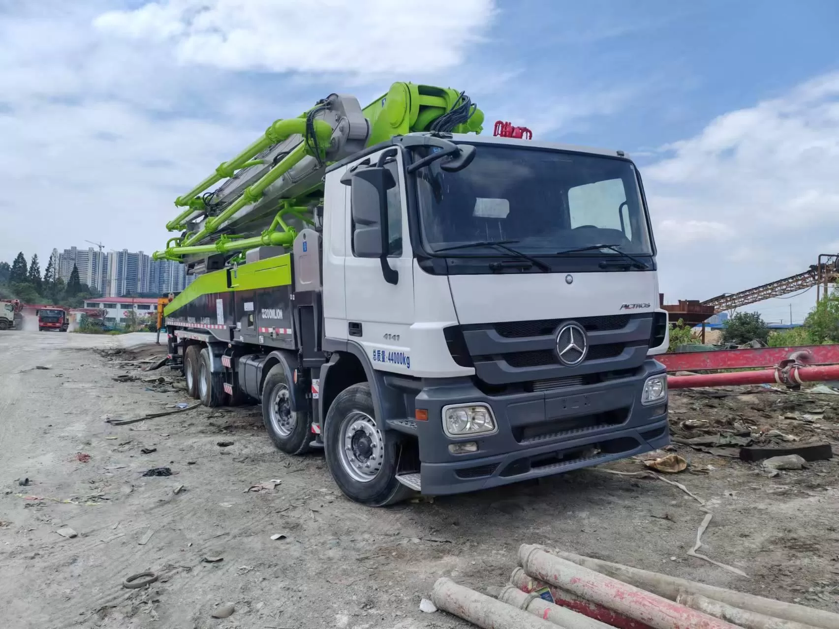 2012 zoomlion 56m boom pump truck-mount beton pump car on benz chassis